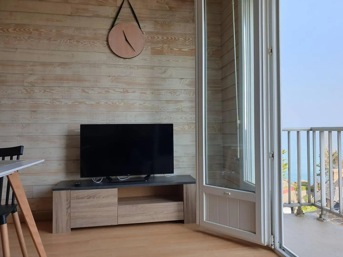 Bel Appartement Renove Au Centre-Ville De Perros-Guirec - Ref 920